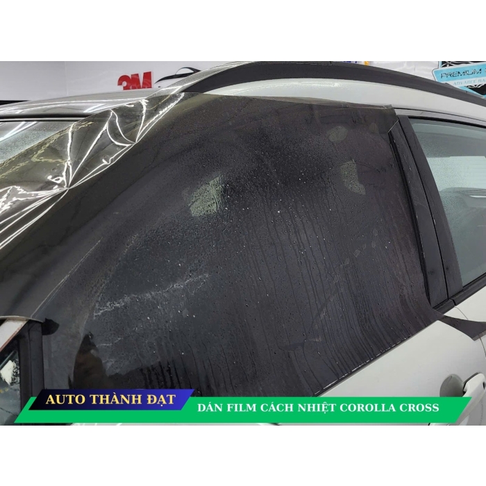 DÁN FILM CÁCH NHIỆT XE COROLLA CROSS