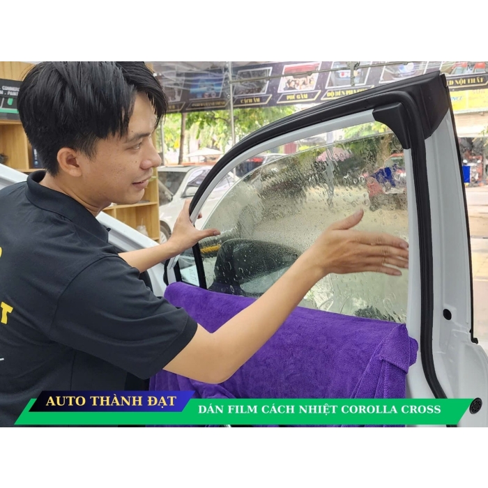 DÁN FILM CÁCH NHIỆT XE COROLLA CROSS
