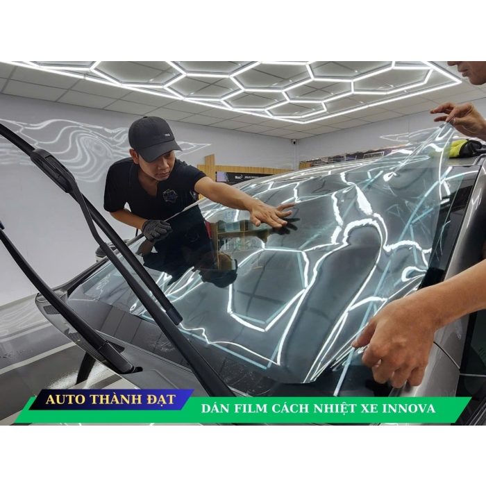 DÁN FILM CÁCH NHIỆT XE INNOVA