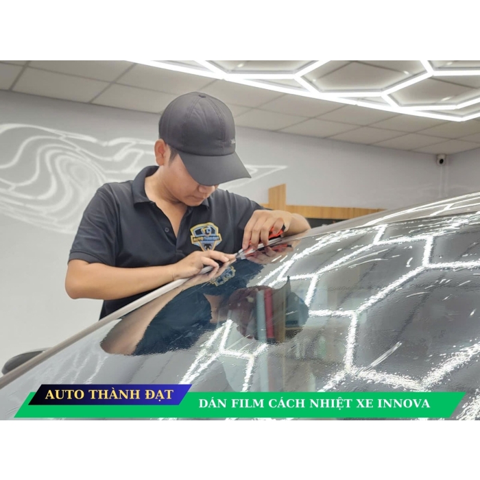 DÁN FILM CÁCH NHIỆT XE INNOVA