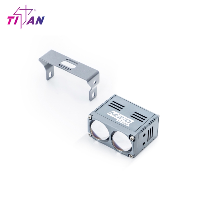 Đèn trợ sáng Titan M20 Ultra