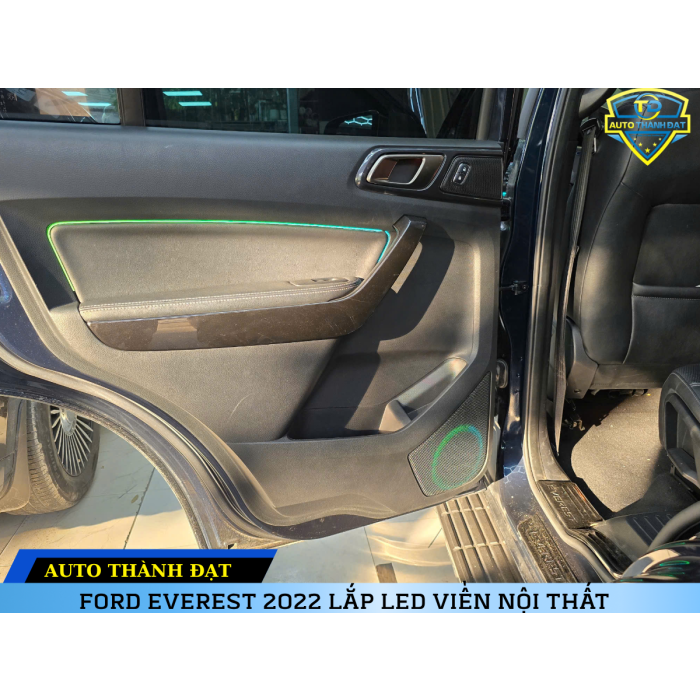 FORD EVEREST 2022 LẮP LED VIỀN NỘI THẤT