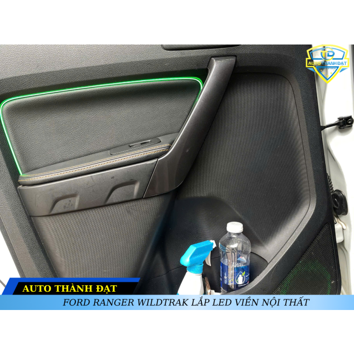 FORD RANGER WILDTRAK LẮP LED VIỀN NỘI THẤT
