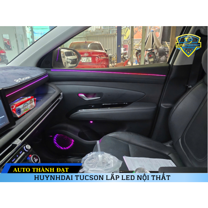 HUYNHDAI TUCSON LẮP LED NỘI THẤT