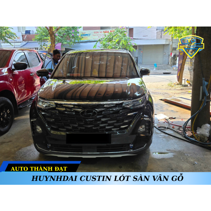 HYUNDAI CUSTIN LÓT SÀN VÂN GỖ