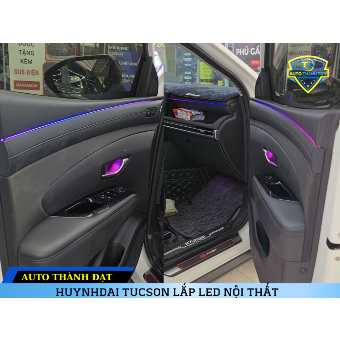 HYUNDAI TUCSON LẮP LED NỘI THẤT