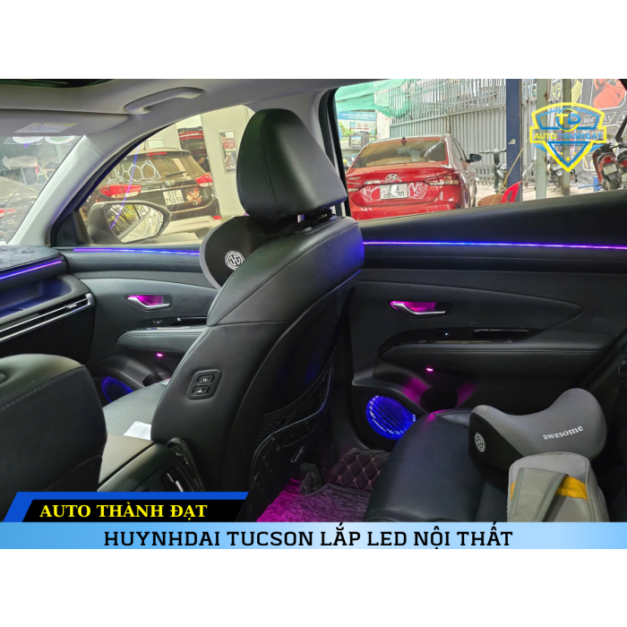 HYUNDAI TUCSON LẮP LED NỘI THẤT