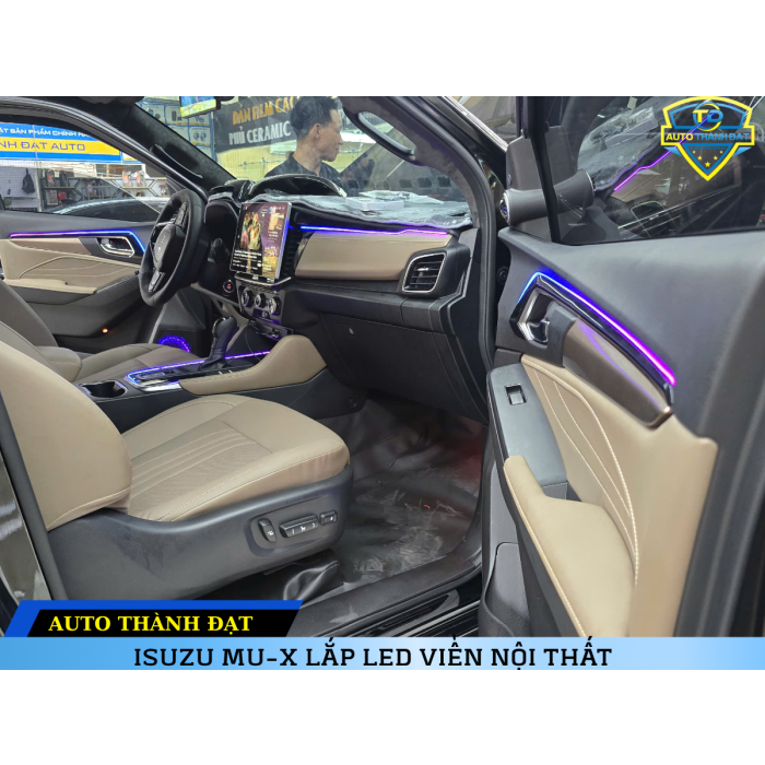 ISUZU MU-X LẮP LED VIỀN NỘI THẤT