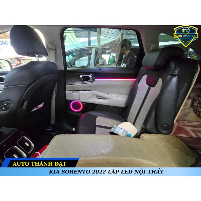 KIA SORENTO 2022 LẮP LED NỘI THẤT