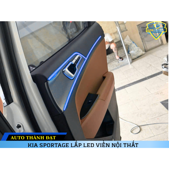 KIA SPORTAGE LẮP LED VIỀN NỘI THẤT