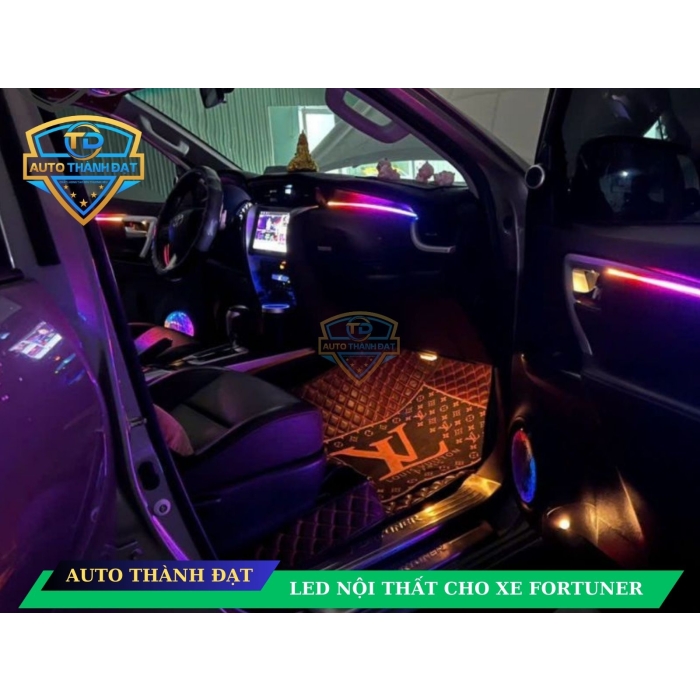 led nội thất xe FORTUNER