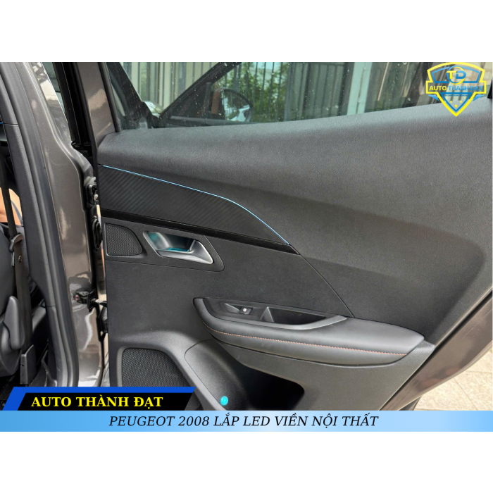 PEUGEOT 2008 LẮP LED VIỀN NỘI THẤT