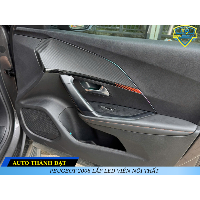 PEUGEOT 2008 LẮP LED VIỀN NỘI THẤT