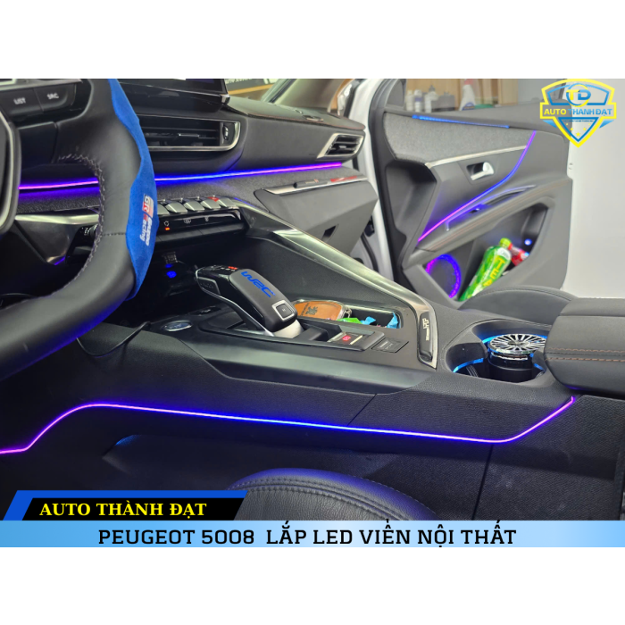 PEUGEOT 5008 LẮP LED VIỀN NỘI THẤT