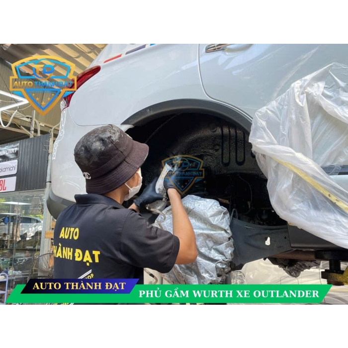 PHỦ GẦM XE OUTLANDER