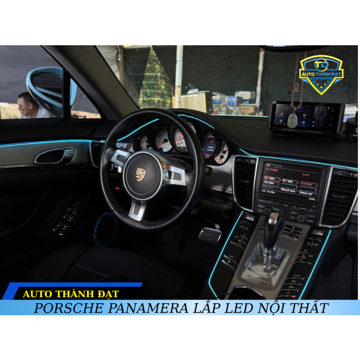PORSCHE PANAMERA LẮP LED NỘI THẤT